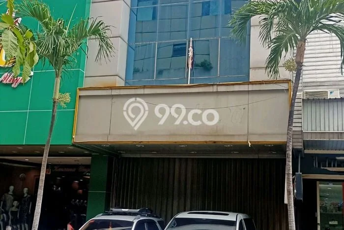 Unit Ruko Disewakan di Pasar Baru di Area Ramai & Strategis Unit Ruko Disewakan di Pasar Baru di Area Ramai & Strategis