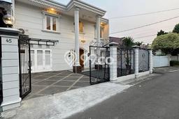 Dijual Rumah Premium dengan Fasilitas Sekitar Lengkap di Cilandak, Jakarta Selatan Dijual Rumah Premium dengan Fasilitas Sekitar Lengkap di Cilandak, Jakarta Selatan
