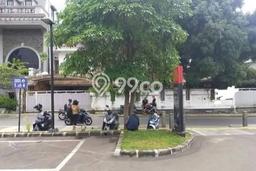 Hunian Elit LB 527m2 Siap Huni Desain Elegan di Kemang, Jakarta Selatan Hunian Elit LB 527m2 Siap Huni Desain Elegan di Kemang, Jakarta Selatan