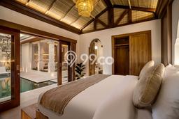 Ready to Use! Premium House LT 300m2 Desain Elegan di Kerobokan Ready to Use! Premium House LT 300m2 Desain Elegan di Kerobokan