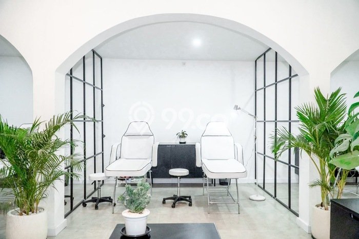 Ruko di Petitenget, Luas 76m², Akses Utama, Siap Bisnis Ruko di Petitenget, Luas 76m², Akses Utama, Siap Bisnis