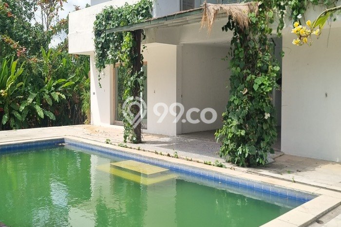 Hunian Modern Disewakan di canggu Badung 4 KT & 4 KM Hunian Modern Disewakan di canggu Badung 4 KT & 4 KM