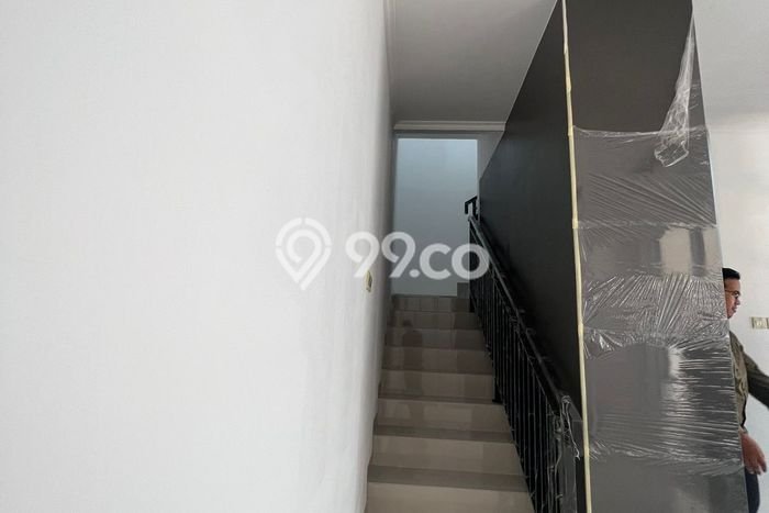 Rumah Modern 3 KT di Bambu Apus Jakarta Timur Full Furnished Rumah Modern 3 KT di Bambu Apus Jakarta Timur Full Furnished