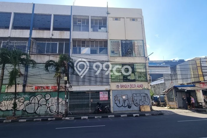 Unit Ruko Dijual di Jakarta Pusat LT 105m2 & LB 400m2 Unit Ruko Dijual di Jakarta Pusat LT 105m2 & LB 400m2