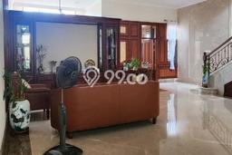 Hunian Luxury di Jakarta Barat Lokasi Strategis Kondisi Baik Hunian Luxury di Jakarta Barat Lokasi Strategis Kondisi Baik
