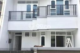 Di jual rumah green garden Di jual rumah green garden