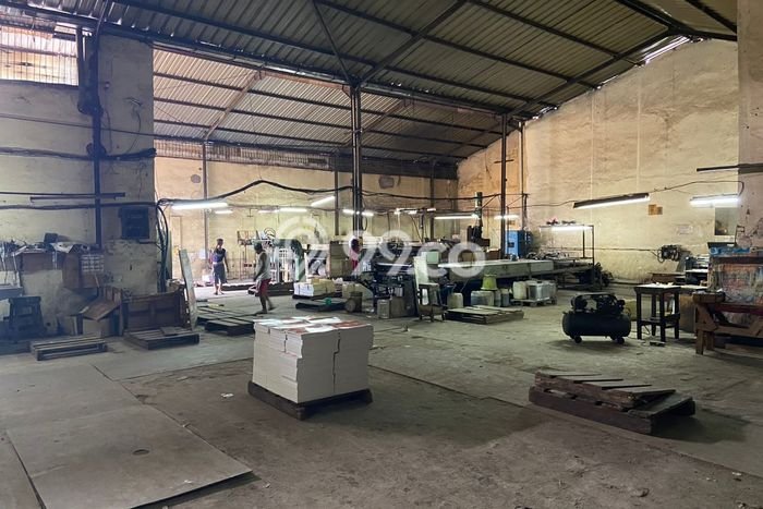Unit Gudang Dijual di Jakarta Utara LT 2920m2 & LB 1000m2 Unit Gudang Dijual di Jakarta Utara LT 2920m2 & LB 1000m2