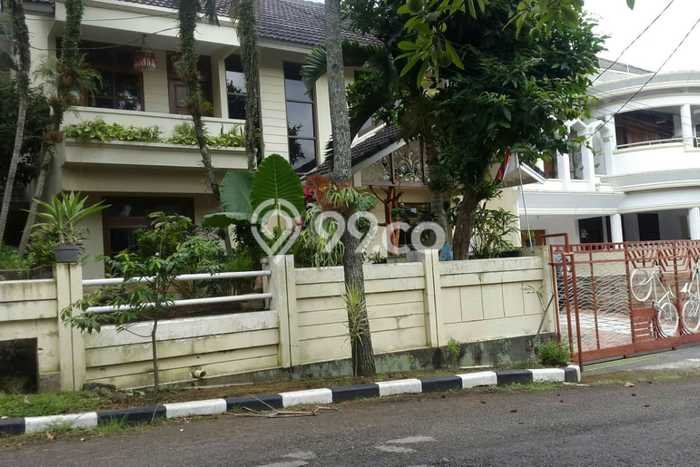 Hunian Mewah Siap Huni LT 444m2 di Sukasari, Bandung Hunian Mewah Siap Huni LT 444m2 di Sukasari, Bandung