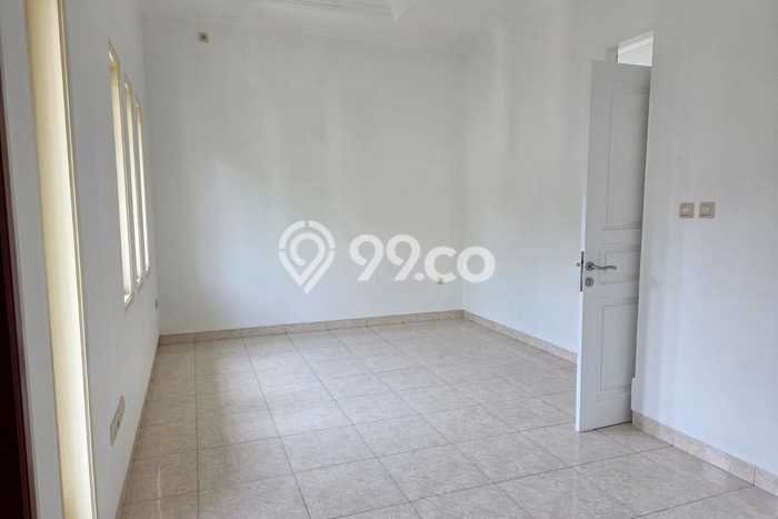 Siap Huni Rumah Mewah 4 Kamar di Bandung Wetan Dekat ke Mana Pun Siap Huni Rumah Mewah 4 Kamar di Bandung Wetan Dekat ke Mana Pun