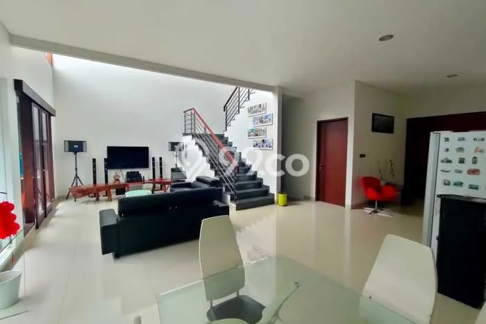 Sewa cepat hunian minimalis lokasi strategis 4 Kamar di Batununggal, Bandung Sewa cepat hunian minimalis lokasi strategis 4 Kamar di Batununggal, Bandung