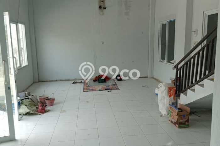 Unit Gudang Dijual di Ngaliyan Semarang Luas Bangunan 2800m2 Unit Gudang Dijual di Ngaliyan Semarang Luas Bangunan 2800m2