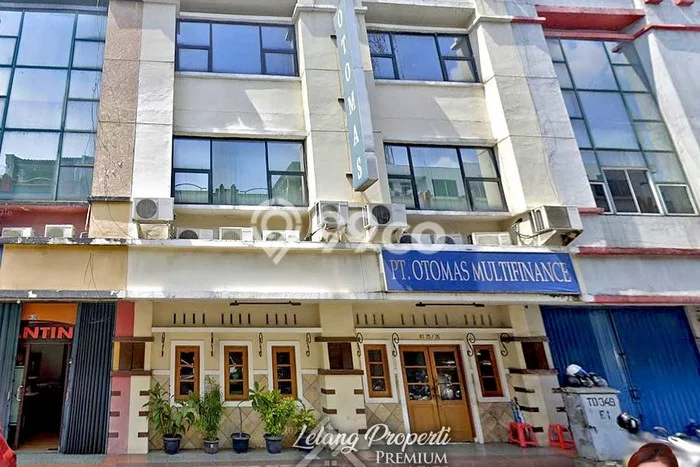 Ruko Bagus Dijual LB 480m2 Lokasi Strategis Jakarta Selatan Area Cocok untuk Berbisnis Ruko Bagus Dijual LB 480m2 Lokasi Strategis Jakarta Selatan Area Cocok untuk Berbisnis