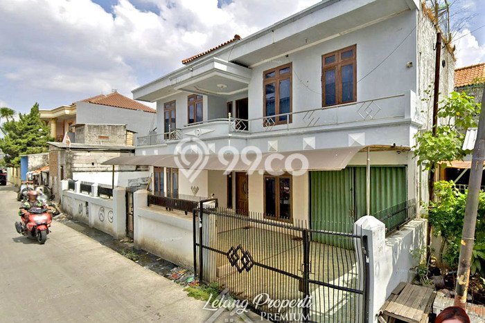 Rumah Minimalis 4 KT di Daan Mogot Jakarta Barat Semi Furnished Rumah Minimalis 4 KT di Daan Mogot Jakarta Barat Semi Furnished