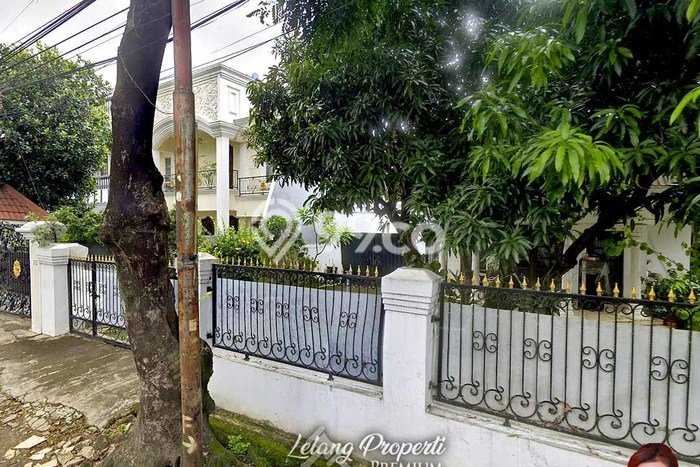 For Sale Rumah Mewah Exclusive di Ciracas, Jakarta Timur For Sale Rumah Mewah Exclusive di Ciracas, Jakarta Timur