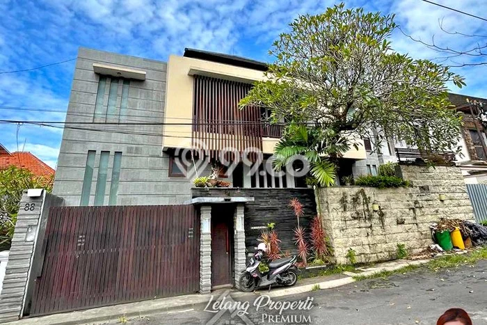 For Sale Rumah Mewah Exclusive di Denpasar Barat, Denpasar For Sale Rumah Mewah Exclusive di Denpasar Barat, Denpasar
