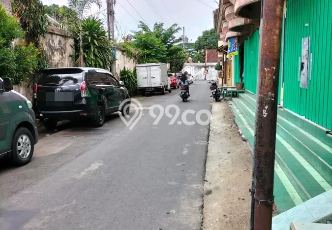 HARGA SPESIAL! Rumah Minimalis area Pasar Kliwon, Surakarta, LT 400m² Bangunan 700m² Bisa Nego! HARGA SPESIAL! Rumah Minimalis area Pasar Kliwon, Surakarta, LT 400m² Bangunan 700m² Bisa Nego!
