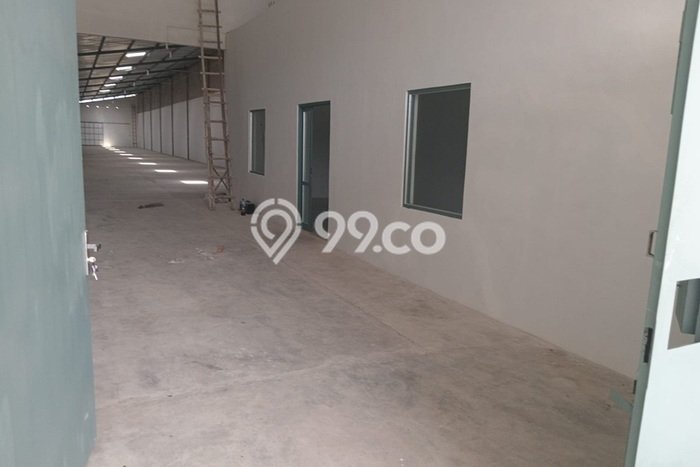 LOKASI STRATEGIS! Gudang Kawasan Gatak, Luas 550m2m², Area Komersial, Jalan Utama LOKASI STRATEGIS! Gudang Kawasan Gatak, Luas 550m2m², Area Komersial, Jalan Utama