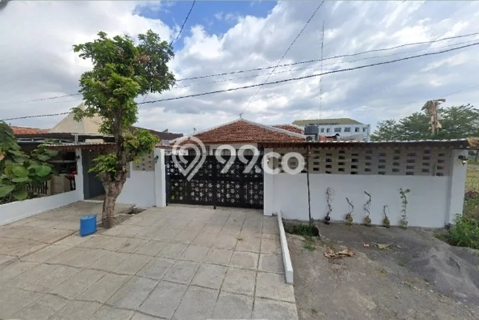 Disewakan Segera Rumah Kondisi Bagus di Area Laweyan, Surakarta Disewakan Segera Rumah Kondisi Bagus di Area Laweyan, Surakarta
