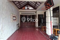 Siap Huni Hunian Elit 4 Kamar di Tebet Dekat ke Mana Pun Siap Huni Hunian Elit 4 Kamar di Tebet Dekat ke Mana Pun