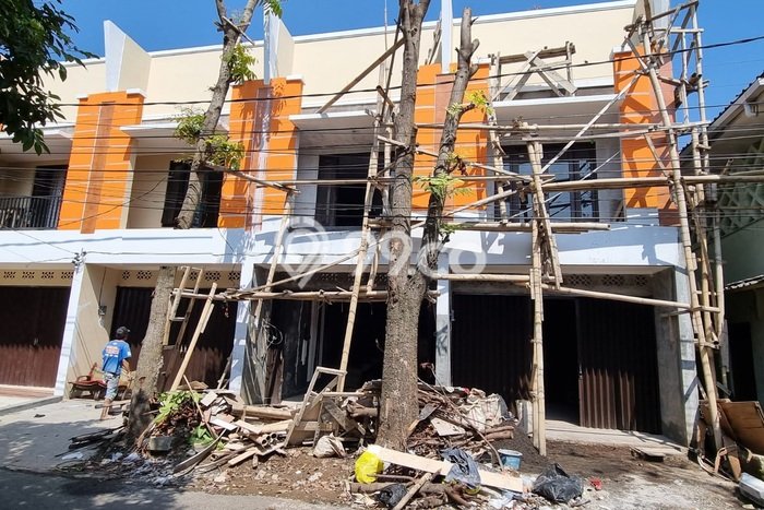 Ruko Dijual di Bandung LT 32m2 & LB 74m2 Lokasi Terbaik! Ruko Dijual di Bandung LT 32m2 & LB 74m2 Lokasi Terbaik!