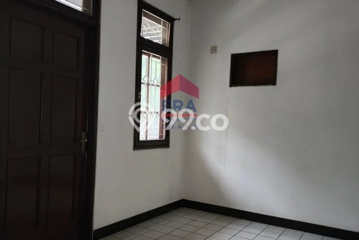 For Sale! Premium House LT 246m2 Desain Modern di Pondok Indah For Sale! Premium House LT 246m2 Desain Modern di Pondok Indah