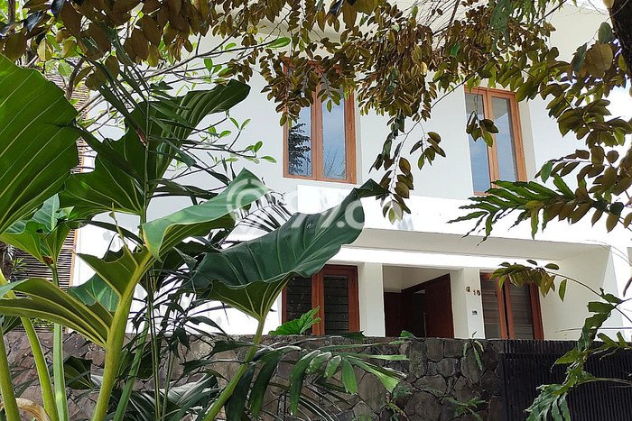 Hunian Mewah LB 323m2 Siap Pakai Desain Elegan di Lebak Bulus, Jakarta Selatan Hunian Mewah LB 323m2 Siap Pakai Desain Elegan di Lebak Bulus, Jakarta Selatan