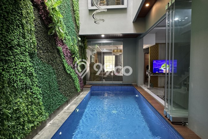 Jual Rumah Luas Elegan Dengan View Eksklusif di Harapan Indah, Bekasi Jual Rumah Luas Elegan Dengan View Eksklusif di Harapan Indah, Bekasi