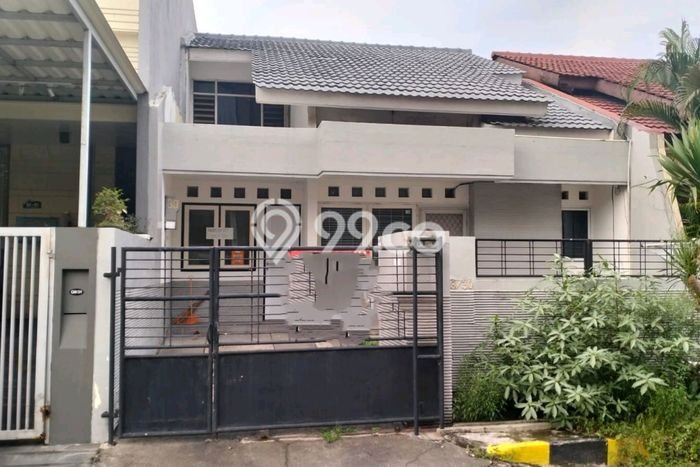 Jarang Ada! Rumah Sewa 4 Kamar Bagus Siap Huni Intercon Jarang Ada! Rumah Sewa 4 Kamar Bagus Siap Huni Intercon