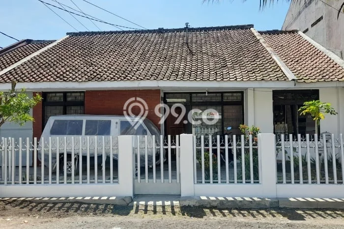 For Sale Rumah 4 Kamar Lokasi Strategis Nyaman dan Strategis di Margahayu For Sale Rumah 4 Kamar Lokasi Strategis Nyaman dan Strategis di Margahayu