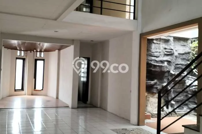 FOR RENT! Kantor di Cijagra Cocok untuk Bisnis 350m2 FOR RENT! Kantor di Cijagra Cocok untuk Bisnis 350m2