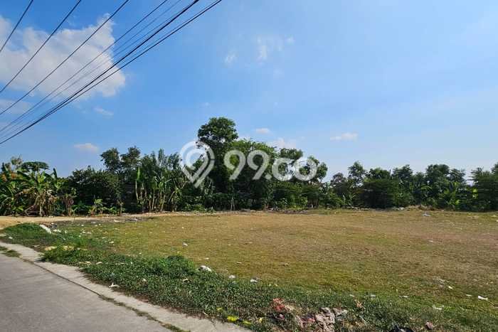 Tanah Strategis di , Luas 4263m2m², Ideal untuk Investasi Tanah Strategis di , Luas 4263m2m², Ideal untuk Investasi