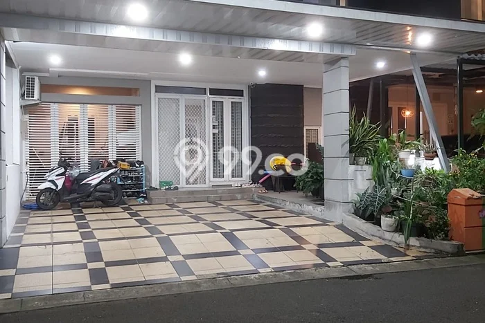 Rumah Elit LB 250m2 Siap Huni Desain Elegan di Summarecon Bekasi, Bekasi Rumah Elit LB 250m2 Siap Huni Desain Elegan di Summarecon Bekasi, Bekasi