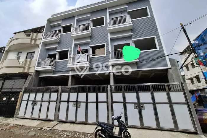 Rumah Luas Asri 3 KT Siap Pakai di Teluk Gong Jakarta Utara Rumah Luas Asri 3 KT Siap Pakai di Teluk Gong Jakarta Utara