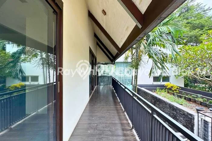 Jarang Ada! Rumah Kontrakan 4 Kamar Nyaman Siap Huni Kemang Jarang Ada! Rumah Kontrakan 4 Kamar Nyaman Siap Huni Kemang