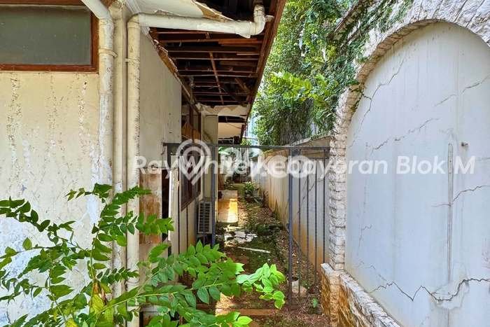 Rumah Elit Modern Siap Huni di patra kuningan Jakarta Selatan Rumah Elit Modern Siap Huni di patra kuningan Jakarta Selatan