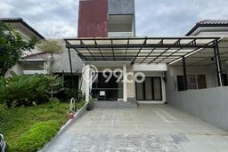 Rumah Mewah LB 300m2 Siap Pakai Desain Elegan di Citraland, Surabaya Rumah Mewah LB 300m2 Siap Pakai Desain Elegan di Citraland, Surabaya
