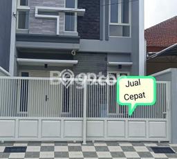 Ready to Use! Premium House LT 120m2 Desain Modern di Nginden Ready to Use! Premium House LT 120m2 Desain Modern di Nginden