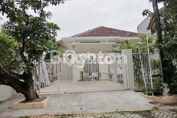 Rumah Strategis Minimalis Lb 162m2 di Wiyung, Surabaya Rumah Strategis Minimalis Lb 162m2 di Wiyung, Surabaya