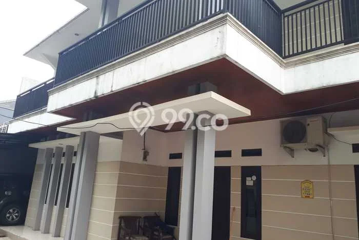 Jarang Ada! Rumah Sewa 6 Kamar Bagus Siap Huni Turangga Jarang Ada! Rumah Sewa 6 Kamar Bagus Siap Huni Turangga