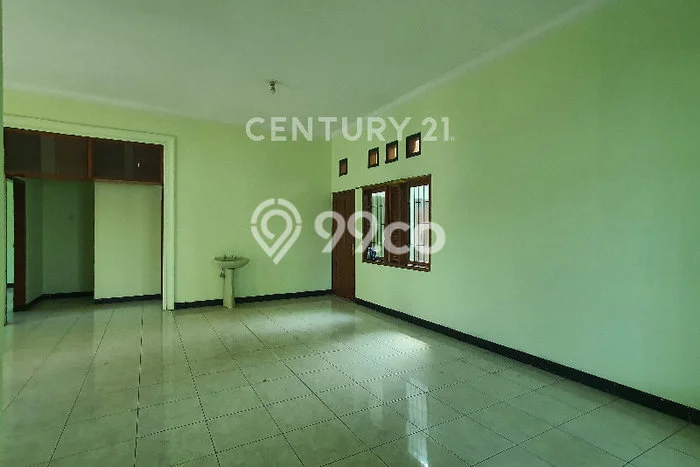 Lokasi strategis! Rumah siap huni disewakan di Arcamanik LB 250m2 Lokasi strategis! Rumah siap huni disewakan di Arcamanik LB 250m2