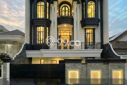 Rumah Luxury Modern Siap Huni di Ampera Jakarta Selatan Rumah Luxury Modern Siap Huni di Ampera Jakarta Selatan