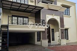 Dijual Rumah Luas Elegan Dengan View Eksklusif di Kebagusan, Jakarta Selatan Dijual Rumah Luas Elegan Dengan View Eksklusif di Kebagusan, Jakarta Selatan