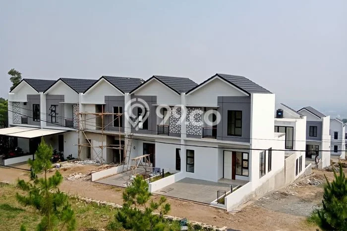 Dijual Hunian Rumah Nyaman 2 Kamar di Cihanjuang, Bandung Dijual Hunian Rumah Nyaman 2 Kamar di Cihanjuang, Bandung
