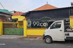 Jarang Ada! Tanah di Rungkut Punya Luas 700m2 SHM Jarang Ada! Tanah di Rungkut Punya Luas 700m2 SHM