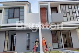 Dijual Rumah Strategis Bagus Punya 2 KT di Candi Sidoarjo - Dijual Rumah Strategis Bagus Punya 2 KT di Candi Sidoarjo -