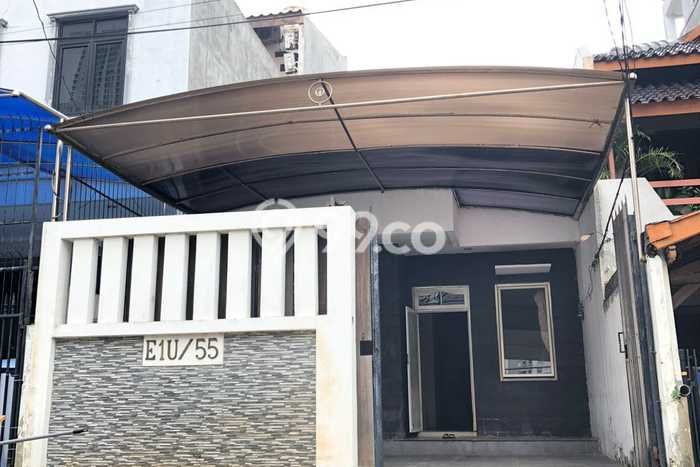 Rumah Sewa Jakarta Utara LT 102m2 LB 153m2 Area Muara Karang Rumah Sewa Jakarta Utara LT 102m2 LB 153m2 Area Muara Karang