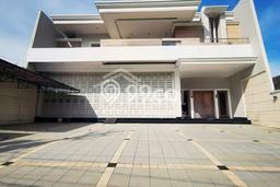 AREA PROSPEKTIF! Komersial Kawasan Semarang Tengah, Luas 970m², Pusat Perdagangan AREA PROSPEKTIF! Komersial Kawasan Semarang Tengah, Luas 970m², Pusat Perdagangan