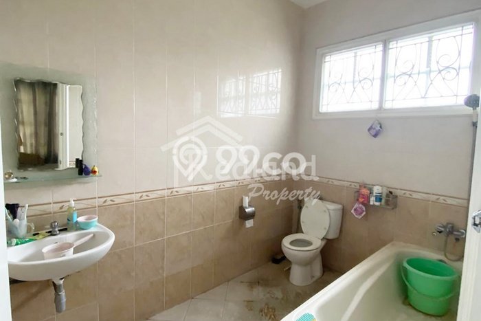 Siap Huni Rumah Mewah 5 Kamar di Gajah Mungkur Dekat ke Mana Pun Siap Huni Rumah Mewah 5 Kamar di Gajah Mungkur Dekat ke Mana Pun