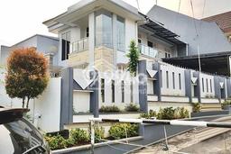 Hot Offer Hunian Mewah Ideal dan Luas di Banyumanik, Semarang Hot Offer Hunian Mewah Ideal dan Luas di Banyumanik, Semarang