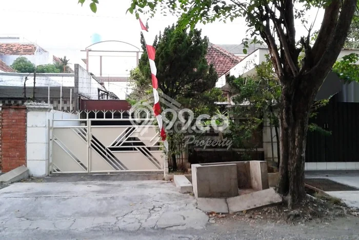 Ready to Use! Luxury House LT 438m2 Desain Elegan di Wonodri Ready to Use! Luxury House LT 438m2 Desain Elegan di Wonodri